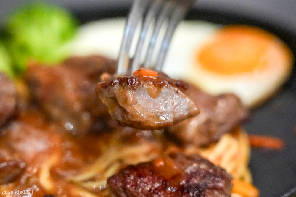 桃園中壢｜300° STEAK青埔店．人氣排隊牛排重新開幕，玉米濃湯飲料霜淇淋無限供應！ @Panda&#039;s paradise