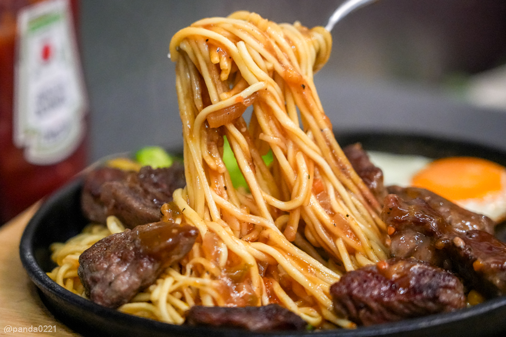 桃園中壢｜300° STEAK青埔店．人氣排隊牛排重新開幕，玉米濃湯飲料霜淇淋無限供應！ @Panda&#039;s paradise