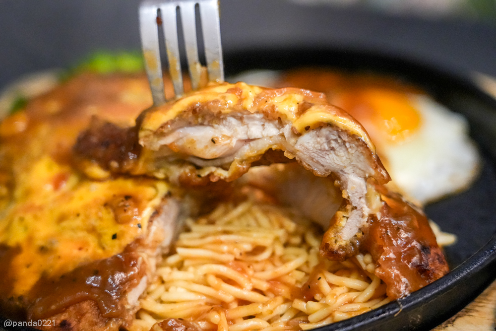 桃園中壢｜300° STEAK青埔店．人氣排隊牛排重新開幕，玉米濃湯飲料霜淇淋無限供應！ @Panda&#039;s paradise