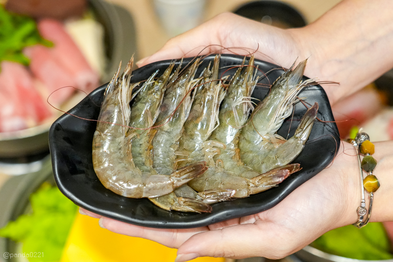 桃園平鎮｜巴豆夭百元美味鍋物(金陵店)．每日現熬湯頭，用餐享飲品自助吧及麵飯無限供應！ @Panda&#039;s paradise