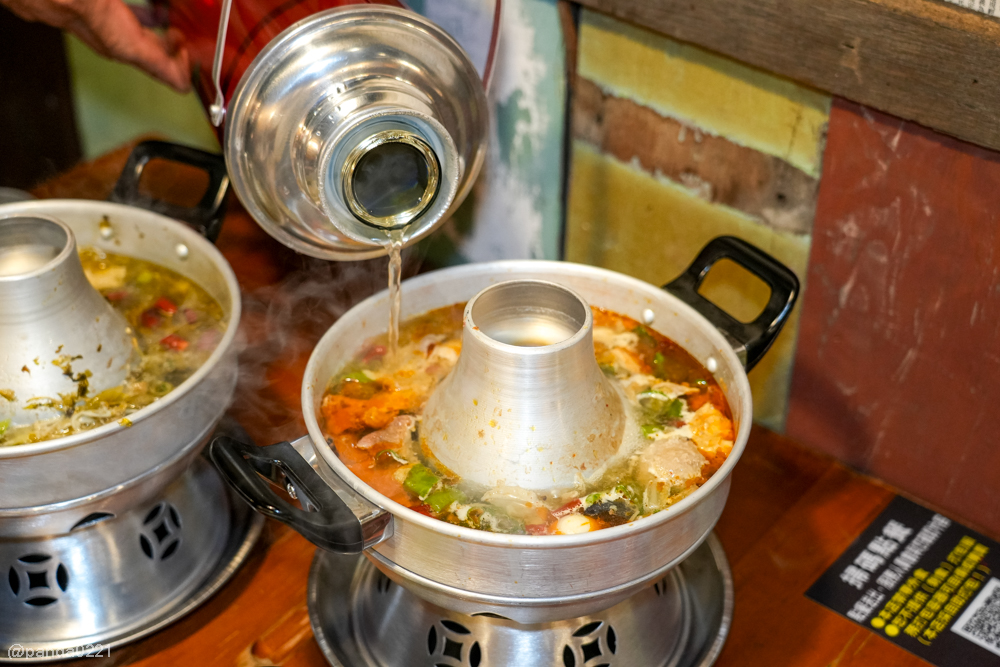桃園楊梅｜薑太宮市井小火鍋(楊梅店)．288元起爽吃臉盆煙囪鍋，全台獨家火鍋雞也太狂！ @Panda&#039;s paradise