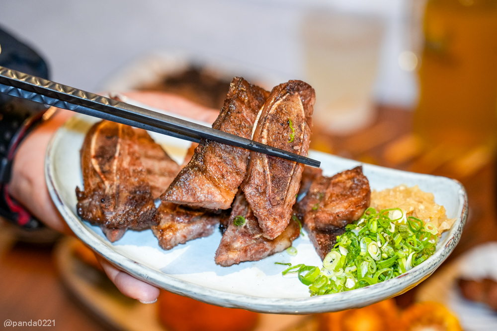 桃園｜和也串燒專門(桃園中正店)．多元水果口味串燒，浮誇啤酒柱聚餐必選！ @Panda&#039;s paradise