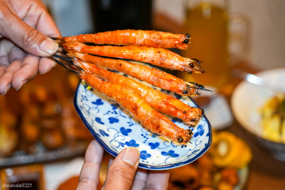桃園｜和也串燒專門(桃園中正店)．多元水果口味串燒，浮誇啤酒柱聚餐必選！ @Panda&#039;s paradise