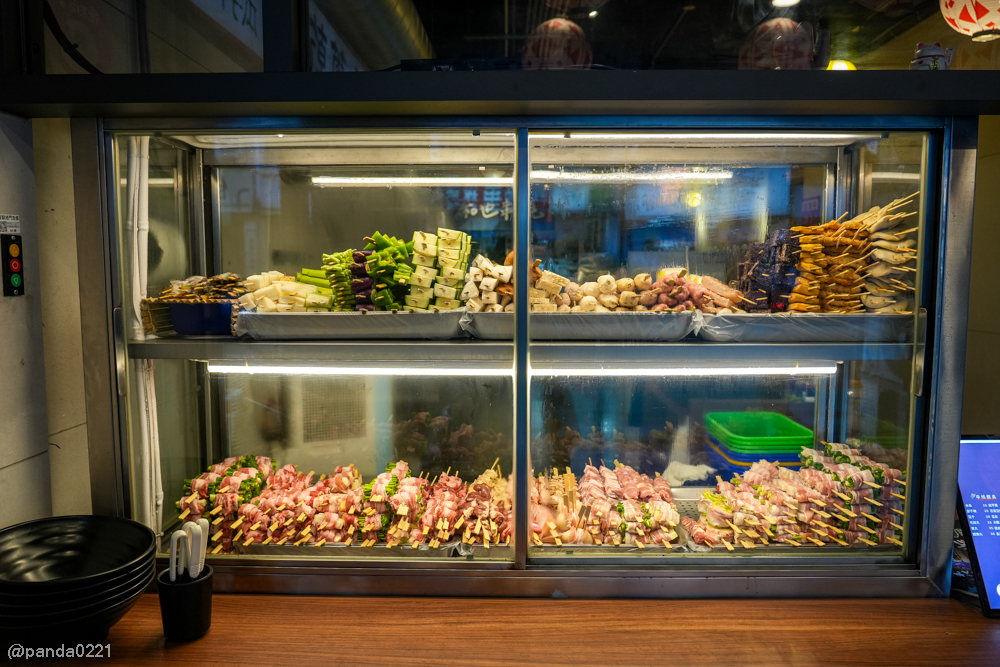 桃園｜和也串燒專門(桃園中正店)．多元水果口味串燒，浮誇啤酒柱聚餐必選！ @Panda&#039;s paradise