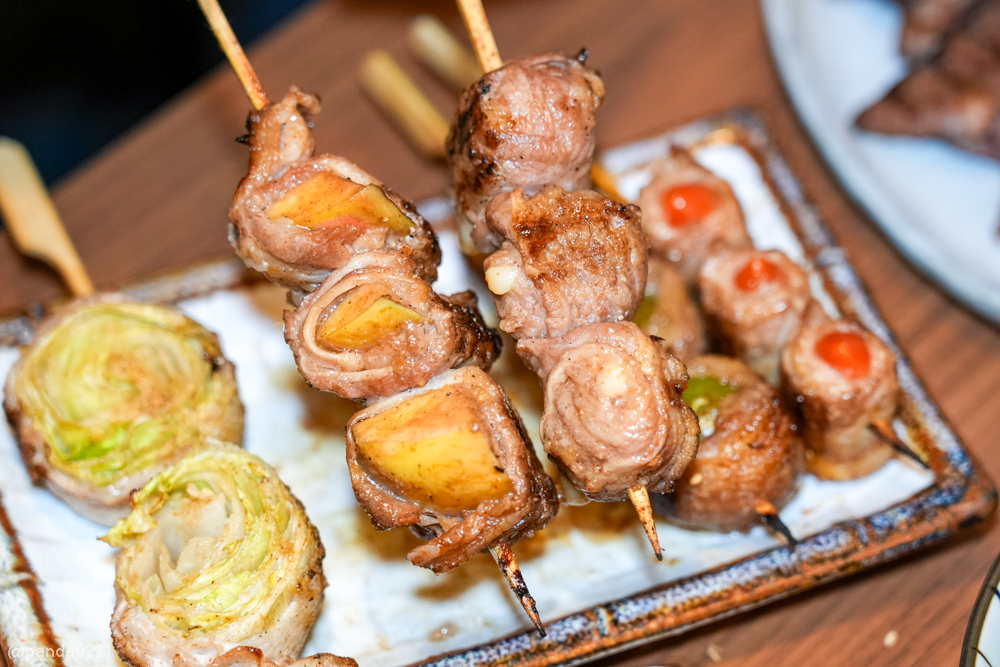 桃園｜和也串燒專門(桃園中正店)．多元水果口味串燒，浮誇啤酒柱聚餐必選！ @Panda&#039;s paradise