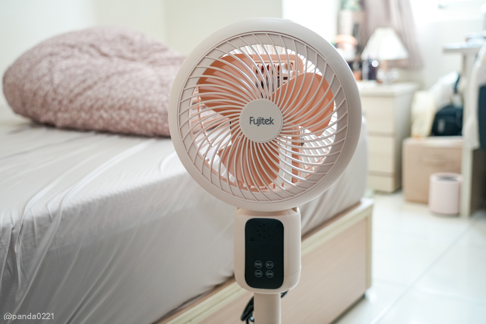 電風扇開箱｜Fujitek富士電通語音遙控循環扇．360度擺頭設計，夏日省電涼感推薦！ @Panda&#039;s paradise