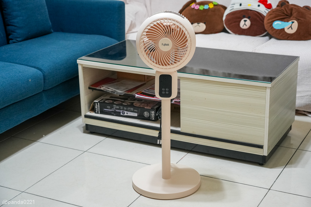 電風扇開箱｜Fujitek富士電通語音遙控循環扇．360度擺頭設計，夏日省電涼感推薦！ @Panda&#039;s paradise
