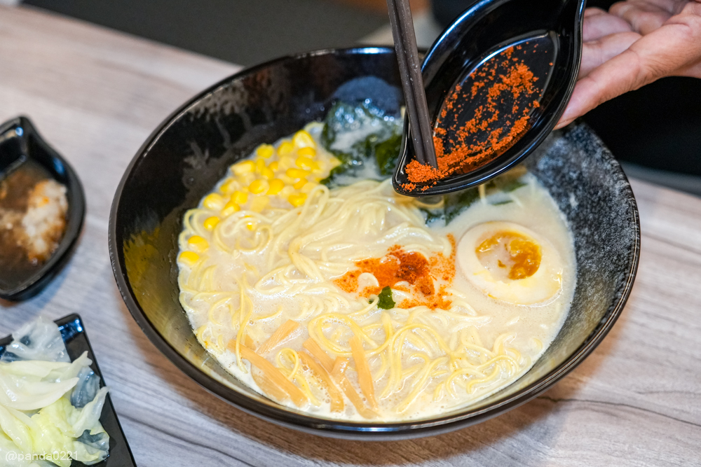 桃園蘆竹｜豬豬的拉麵屋-桃園蘆竹店．濃郁系拉麵店插旗南崁～熟客已經默默回訪好幾次 @Panda&#039;s paradise