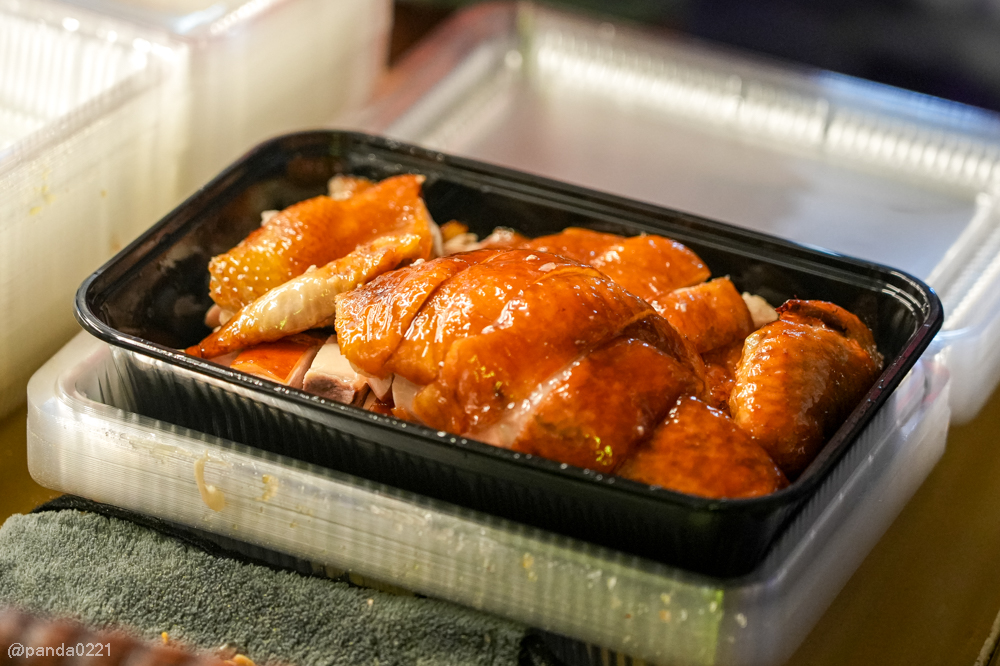 桃園中壢｜雞霸分-甘蔗雞、鹹水雞(內壢店)．內壢市場超人氣雞肉，半隻整隻想吃就買！ @Panda&#039;s paradise