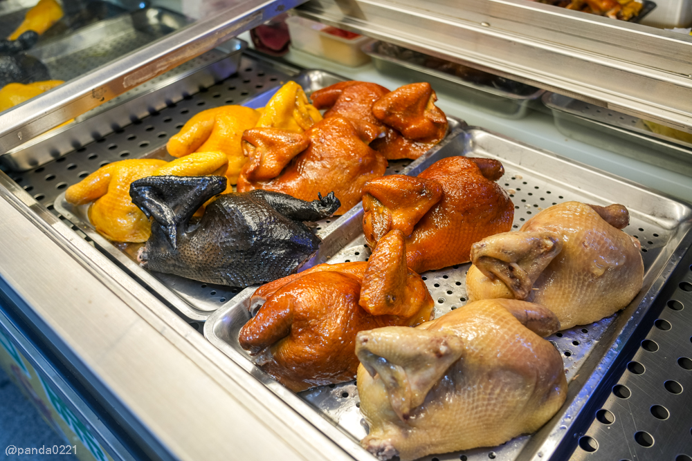 桃園中壢｜雞霸分-甘蔗雞、鹹水雞(內壢店)．內壢市場超人氣雞肉，半隻整隻想吃就買！ @Panda&#039;s paradise