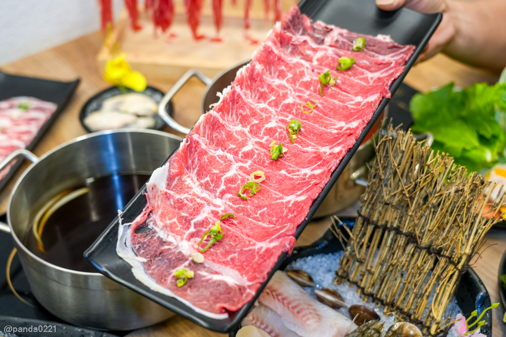 桃園中壢｜小牧鍋minimoo-桃園中壢店．418元起火鍋吃到飽，自助吧超澎湃～ @Panda&#039;s paradise