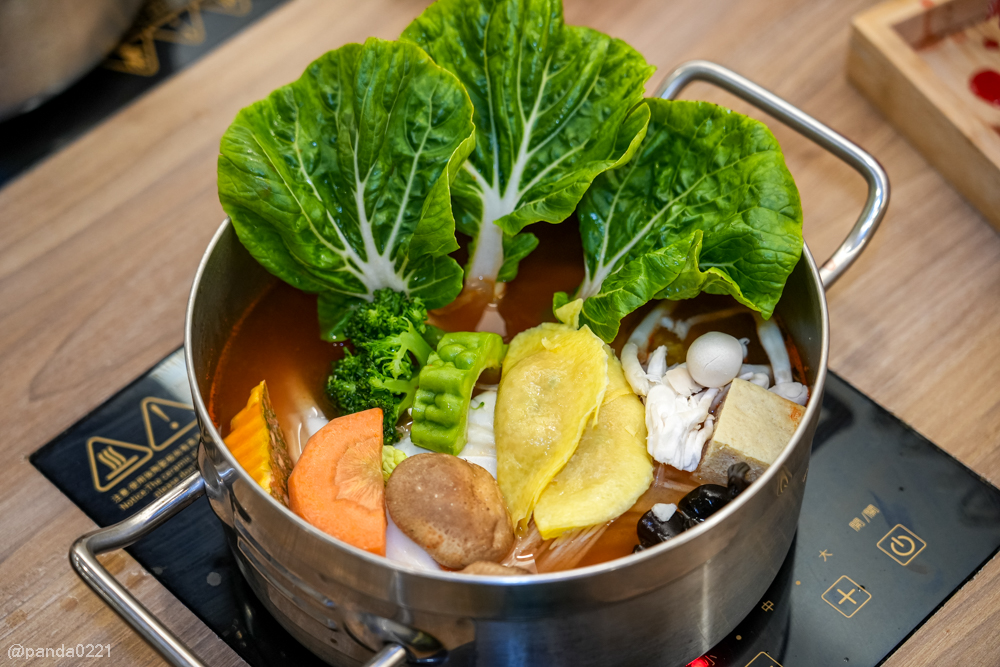 桃園中壢｜小牧鍋minimoo-桃園中壢店．418元起火鍋吃到飽，自助吧超澎湃～ @Panda&#039;s paradise