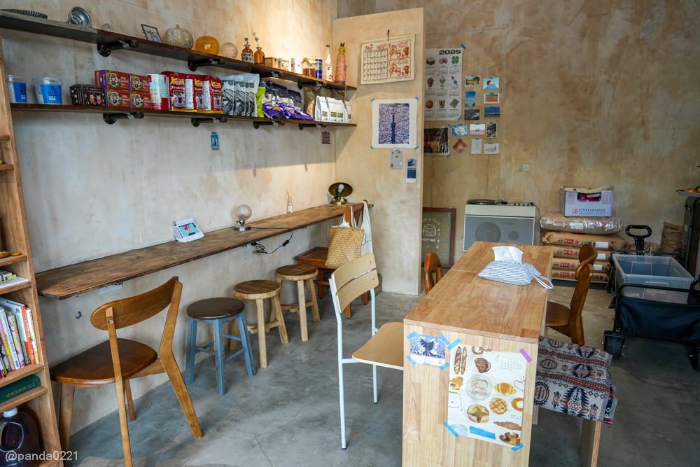 桃園中壢｜海王星bakery二店．興國市場旁麵包咖啡廳推薦！ @Panda&#039;s paradise