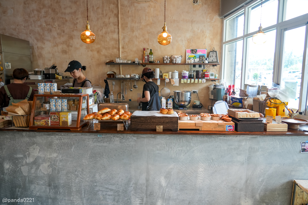 桃園中壢｜海王星bakery二店．興國市場旁麵包咖啡廳推薦！ @Panda&#039;s paradise