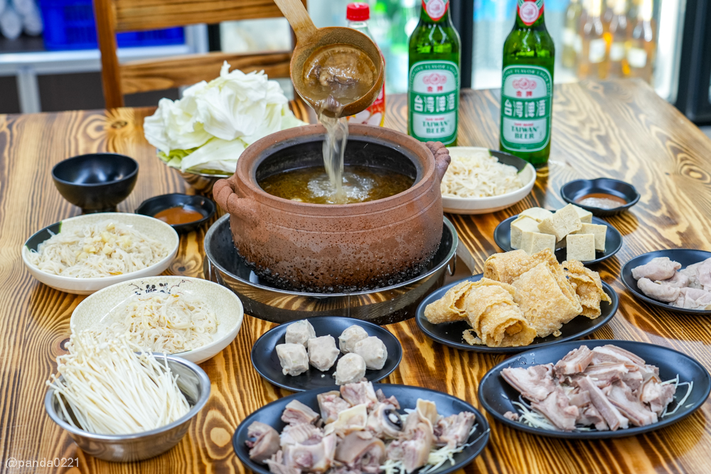 桃園平鎮｜老烘爐羊雞城．龍岡大操場旁必吃羊肉爐烏骨雞！ @Panda&#039;s paradise