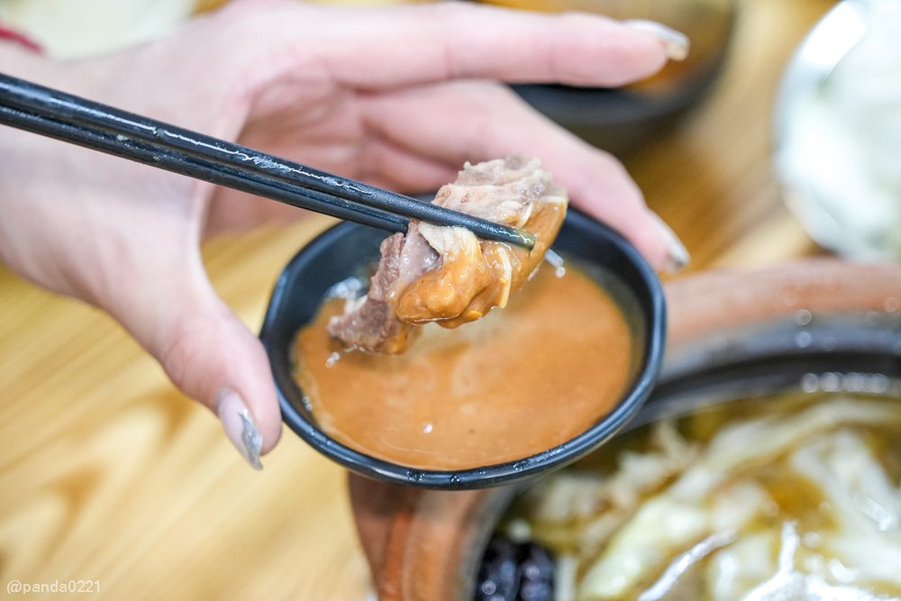 桃園平鎮｜老烘爐羊雞城．龍岡大操場旁必吃羊肉爐烏骨雞！ @Panda&#039;s paradise