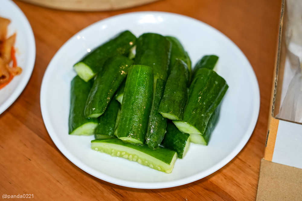 桃園｜金小蔥雞湯米粉．整隻土雞上桌，30隻鹿野土雞慢熬湯底，海鮮米粉澎派，還有超人氣隱藏版炸全雞！ @Panda&#039;s paradise