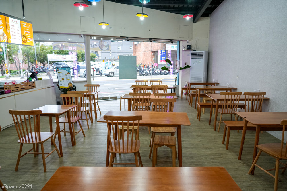 桃園｜金小蔥雞湯米粉．整隻土雞上桌，30隻鹿野土雞慢熬湯底，海鮮米粉澎派，還有超人氣隱藏版炸全雞！ @Panda&#039;s paradise