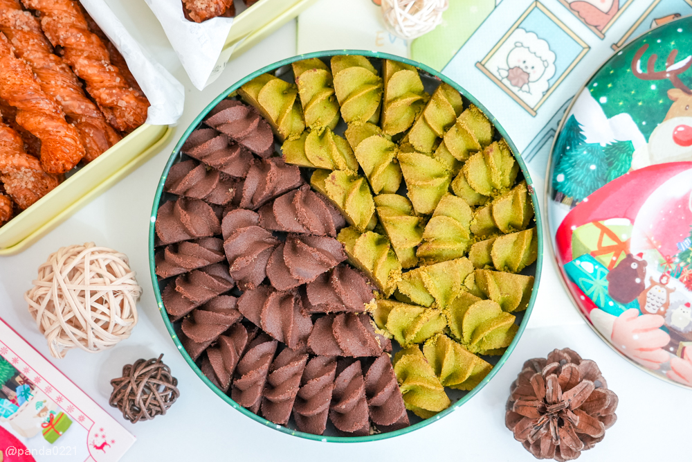 桃園中壢｜愛威鐵盒餅乾華泰快閃櫃．聖誕限定鐵盒與新品千層丹麥棒登場！ @Panda&#039;s paradise