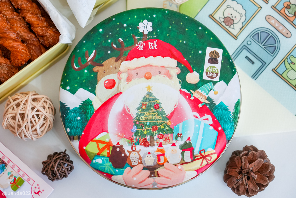 桃園中壢｜愛威鐵盒餅乾華泰快閃櫃．聖誕限定鐵盒與新品千層丹麥棒登場！ @Panda&#039;s paradise