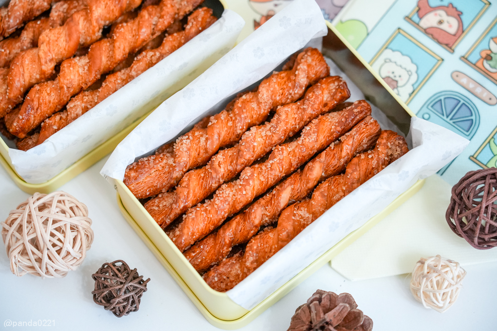 桃園中壢｜愛威鐵盒餅乾華泰快閃櫃．聖誕限定鐵盒與新品千層丹麥棒登場！ @Panda&#039;s paradise