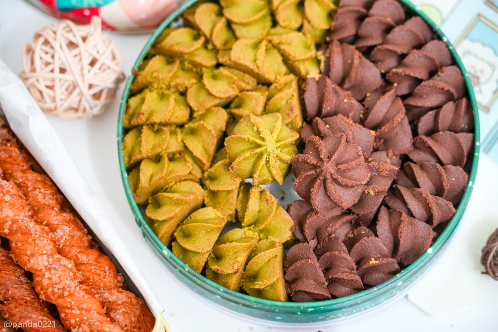 桃園中壢｜愛威鐵盒餅乾華泰快閃櫃．聖誕限定鐵盒與新品千層丹麥棒登場！ @Panda&#039;s paradise