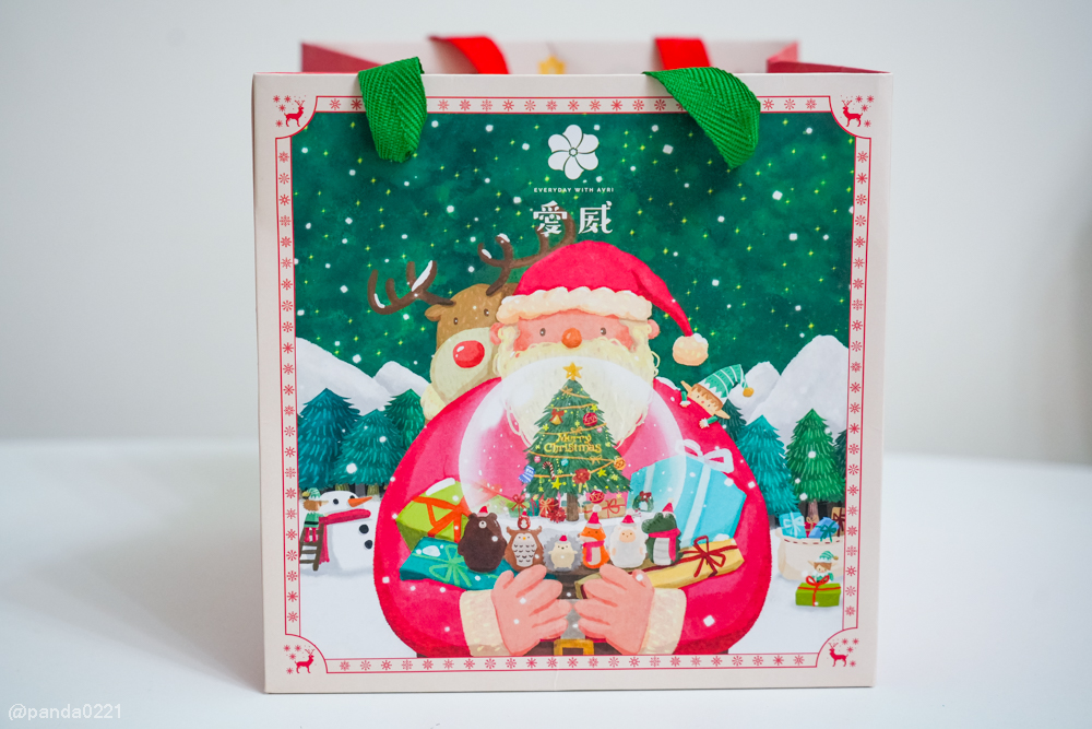桃園中壢｜愛威鐵盒餅乾華泰快閃櫃．聖誕限定鐵盒與新品千層丹麥棒登場！ @Panda&#039;s paradise