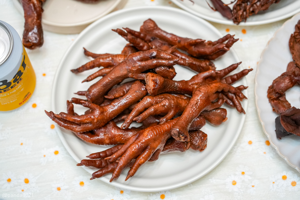 桃園龜山｜陸光眷村老滷，老中醫秘方每日現滷，雞腳鴨翅鴨舌超誘人！ @Panda's paradise