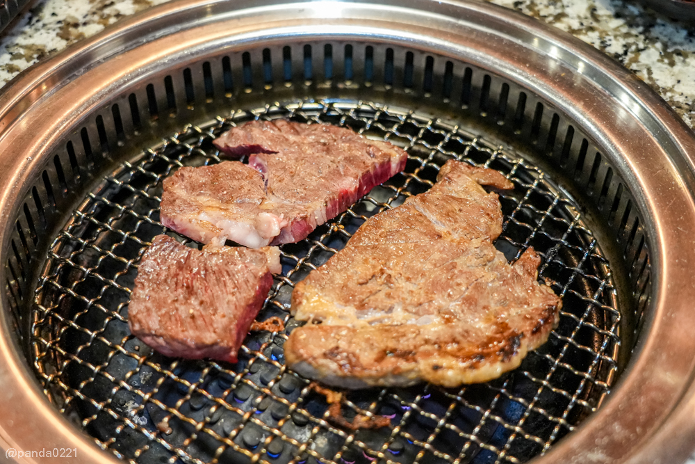 桃園中壢｜Oh ! Yaki 精緻燒肉吃到飽-中壢店．599元起吃到A5和牛、近百種食材無限爽吃！ @Panda's paradise