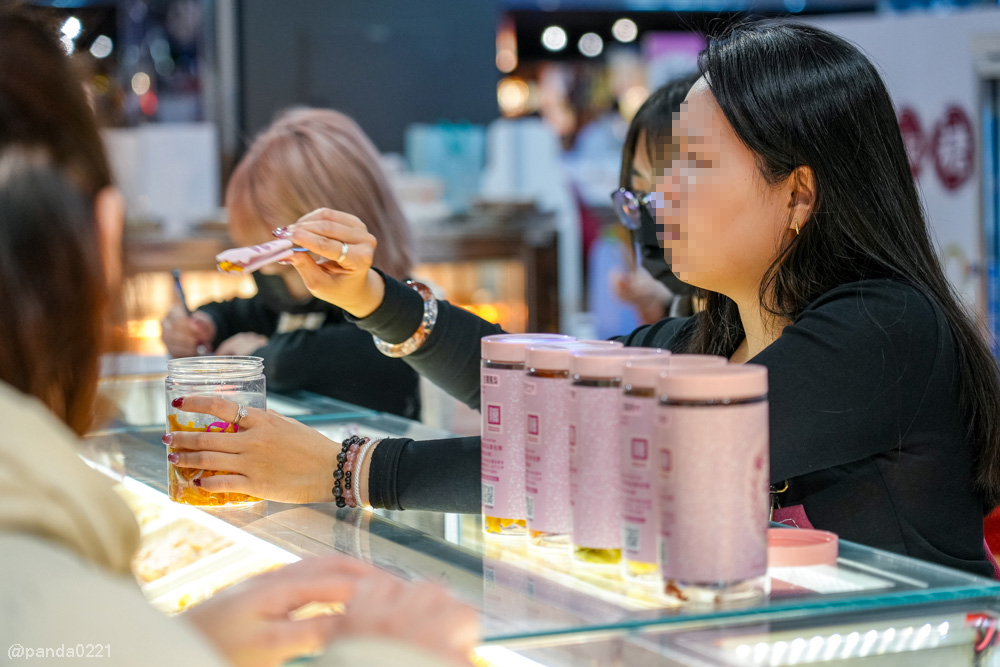 桃園蘆竹｜台茂B2快閃限定！人氣果乾「巧果」一吃就停不下來～ @Panda's paradise