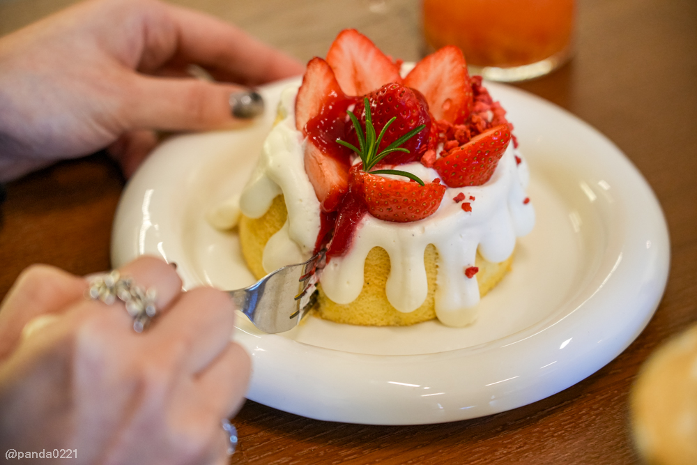 桃園楊梅｜舒舒福SUSUMU．從龍潭搬遷楊梅，質感升級的戚風蛋糕專門店！ @Panda's paradise