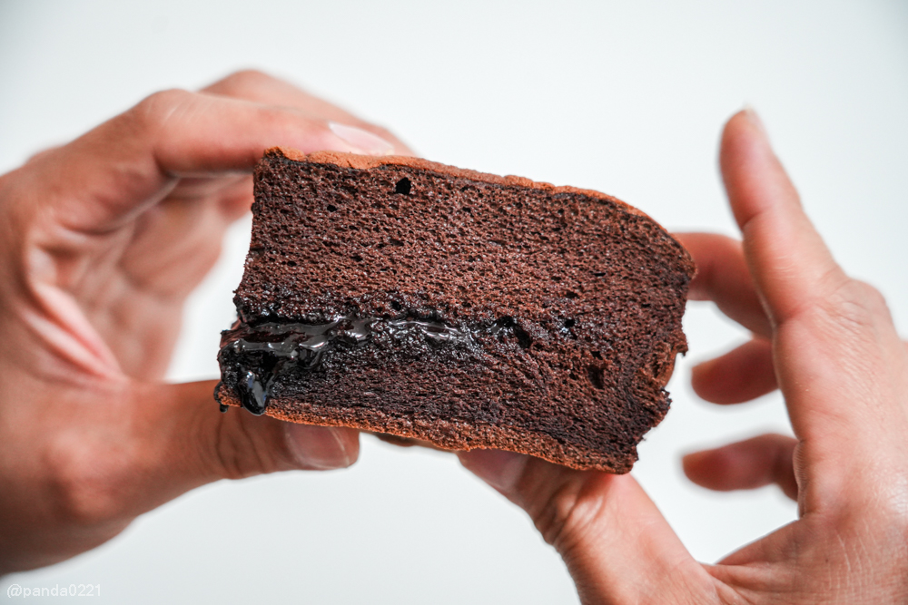 桃園蘆竹｜蔚旭WESH 古早味蛋糕．台茂快閃登場！波力聯名蛋糕與招牌巧克力必吃～ @Panda's paradise