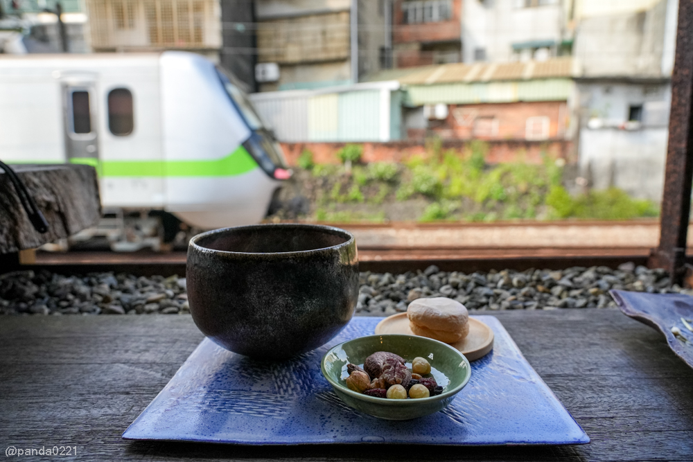 新北鶯歌|夥房.鐵道旁的百年紅磚老宅,預約制下午茶體驗! @Panda's paradise 新北鶯歌|夥房.鐵道旁的百年紅磚老宅,預約制下午茶體驗! @Panda's paradise