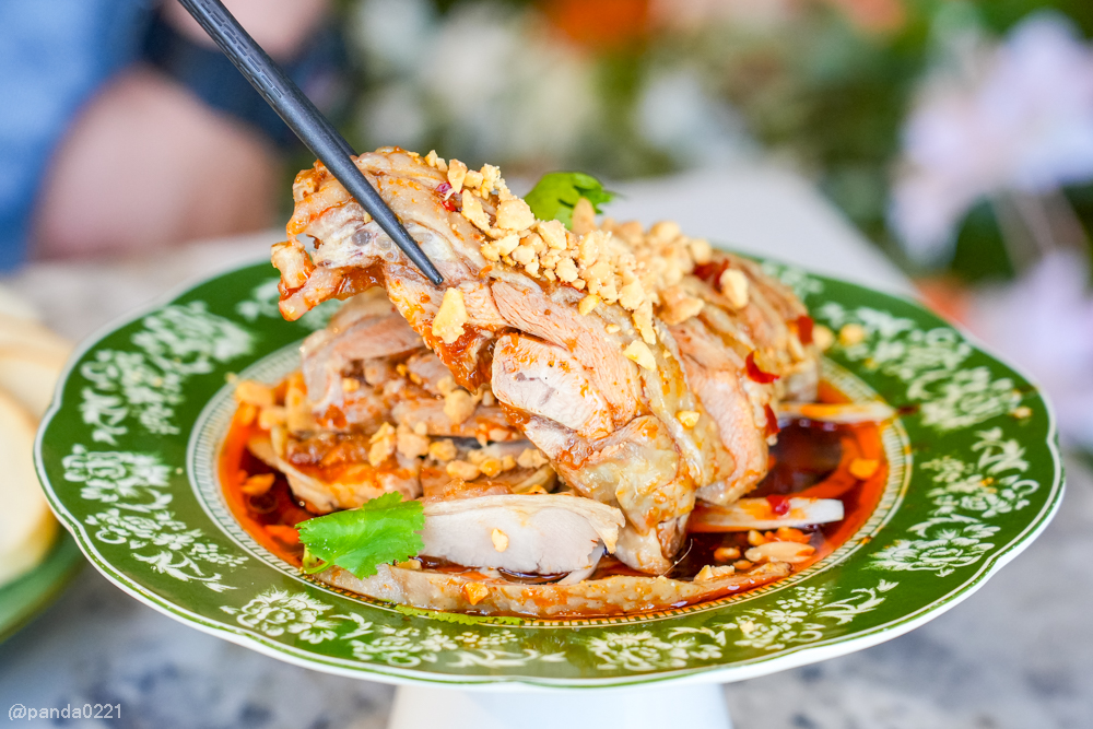 桃園中壢｜鵲品-川.粵.台菜創意料理．中壢超美花園系川粵台料理！家庭聚餐、朋友聚會都適合 @Panda's paradise