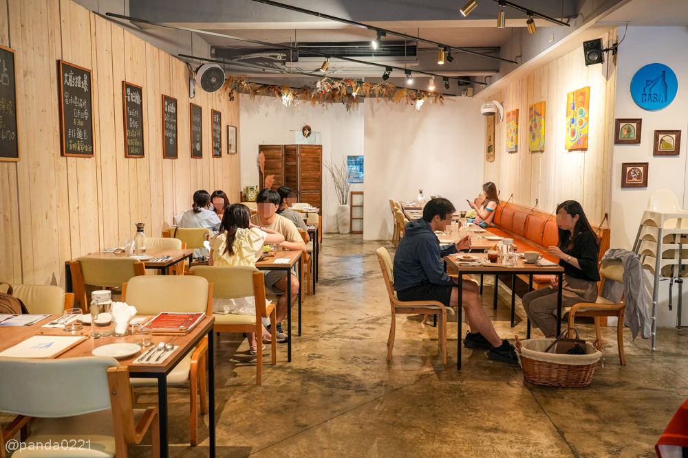 桃園｜Casabistro饗家小餐館．武陵高中旁鬧中取靜的木質調餐酒館，餐點很有水準，下班小酌放鬆新選擇！ @Panda's paradise