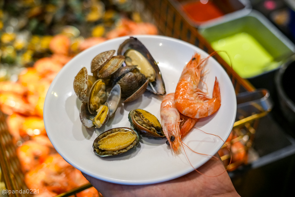 桃園｜Mr. May 義式百匯桃園店．$498起超狂百匯吃到飽！百種義式料理、18種披薩，高CP值聚餐首選！ @Panda's paradise