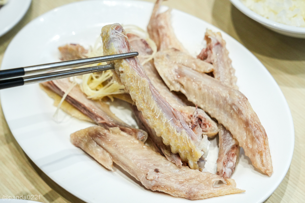桃園中壢｜豪爽鴨鴨肉專賣店-內壢店．內壢鴨肉飯、蔥油雞便當推薦，內用還有鴨骨湯喝到飽！ @Panda's paradise