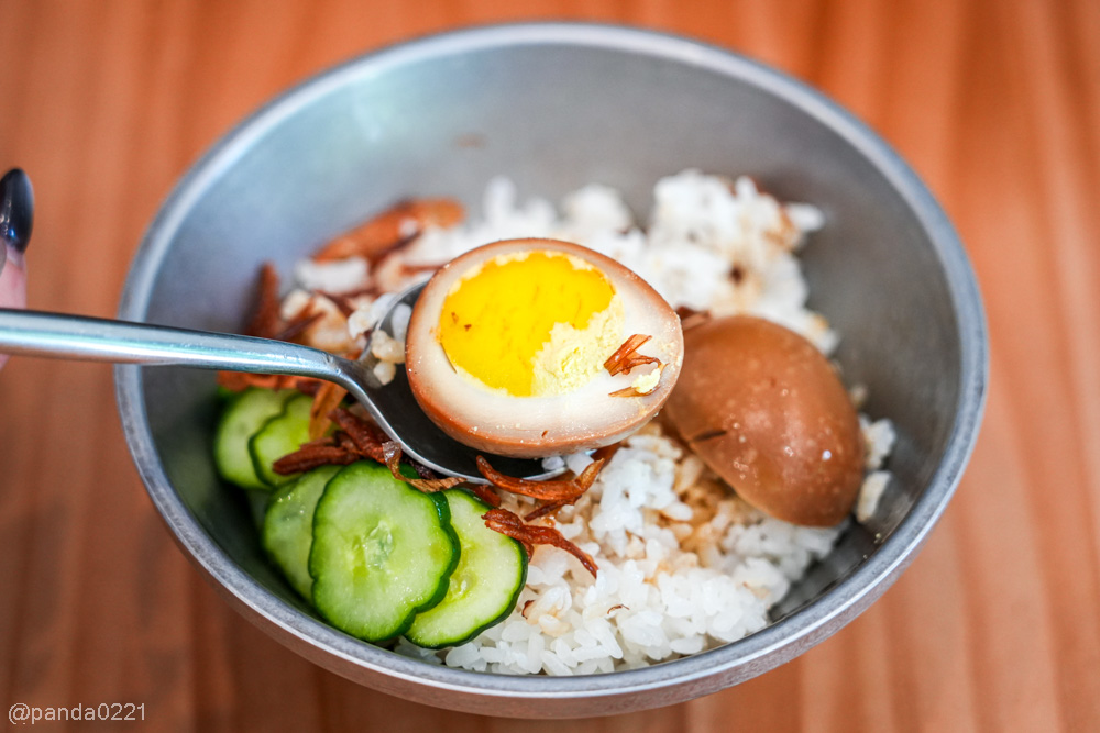 桃園｜上日十先生．外觀像咖啡廳，裡面竟然賣古早味豬油拌飯！還有手工豆花與黑糖清冰～ @Panda's paradise
