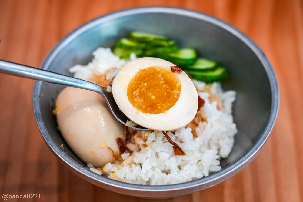桃園｜上日十先生．外觀像咖啡廳，裡面竟然賣古早味豬油拌飯！還有手工豆花與黑糖清冰～ @Panda's paradise