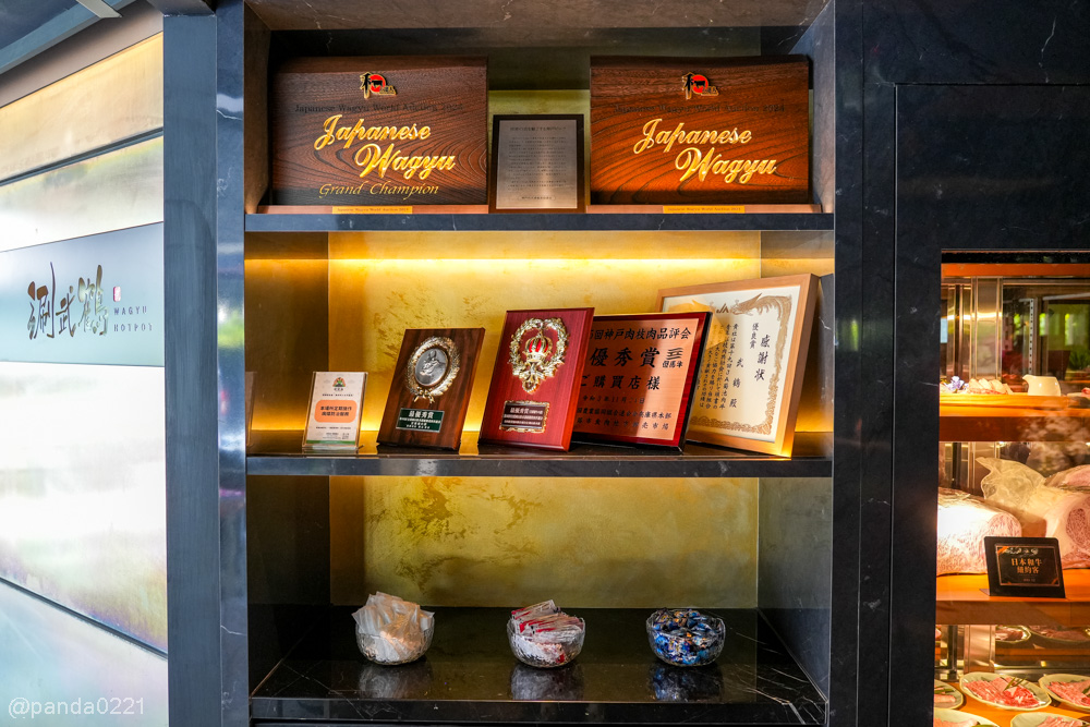 台北大安｜涮武鶴&times;炙武鶴-大安店．一門市雙品牌登場！日本A5和牛、帝王蟹與燒肉火鍋一次吃 @Panda's paradise