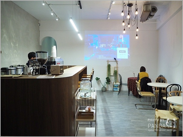 中壢｜Alo Café 你好咖啡．老街溪河畔旁新開幕韓國歐爸開的咖啡廳 @Panda&#039;s paradise
