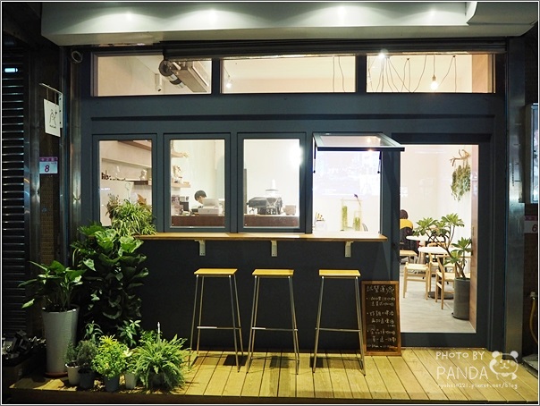 中壢｜Alo Café 你好咖啡．老街溪河畔旁新開幕韓國歐爸開的咖啡廳 @Panda&#039;s paradise