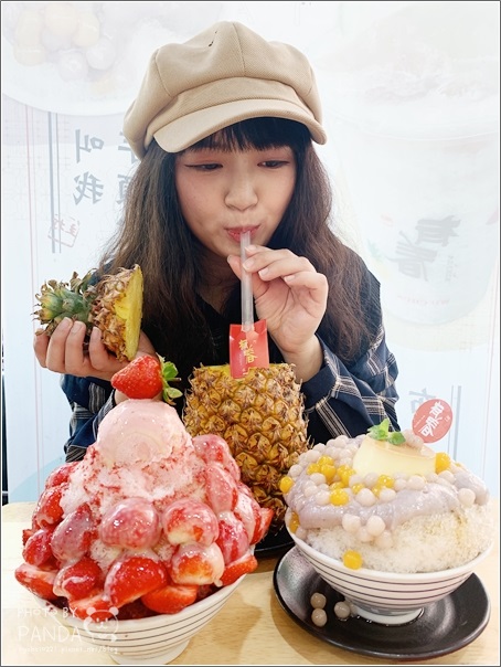 台中西區｜有春冰菓室．台中科博館對面超浮誇整顆旺萊汁、滿滿草莓的草莓冰、芋泥瀑布吸睛度百分百！ @Panda&#039;s paradise